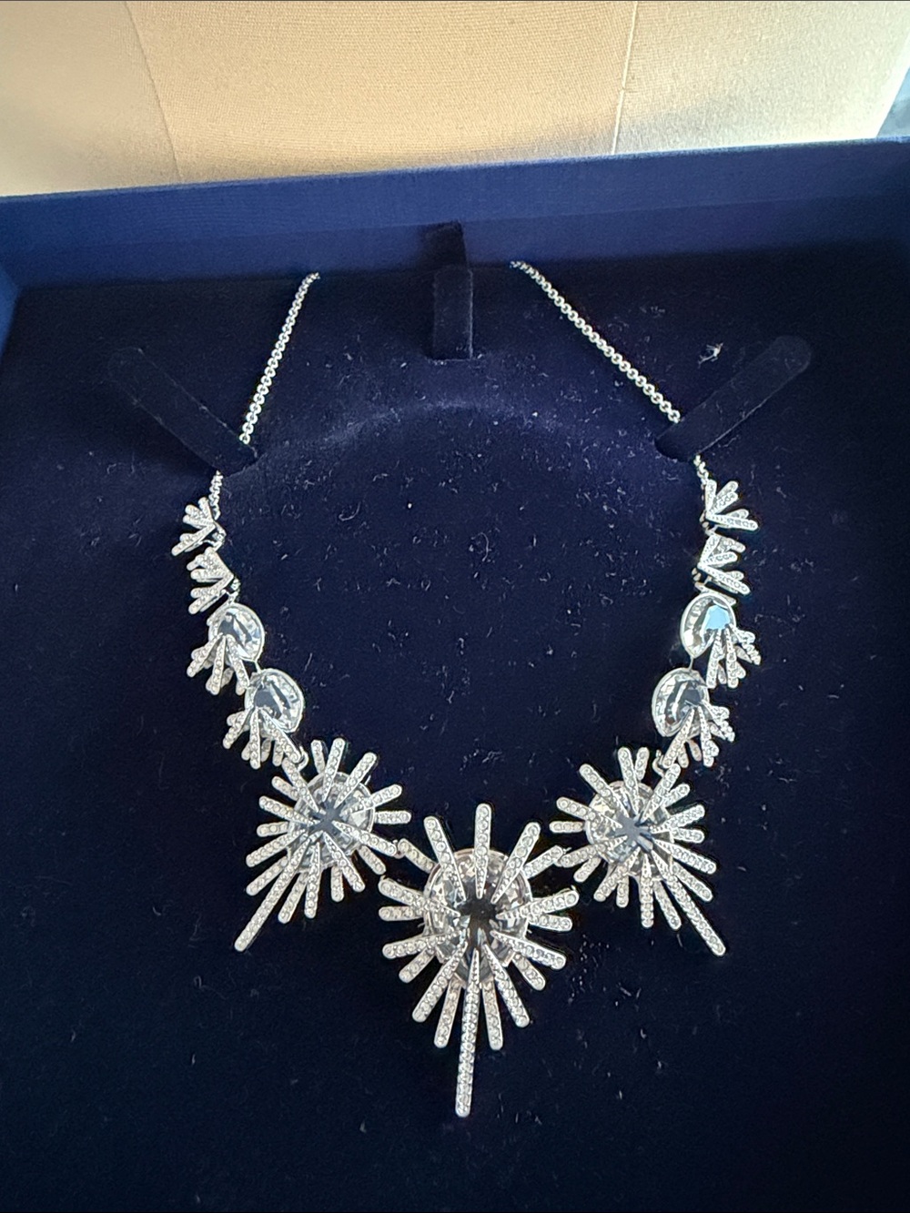 Swarovski Gold Starburst Crystal Statement Necklace - Picture 14 of 14